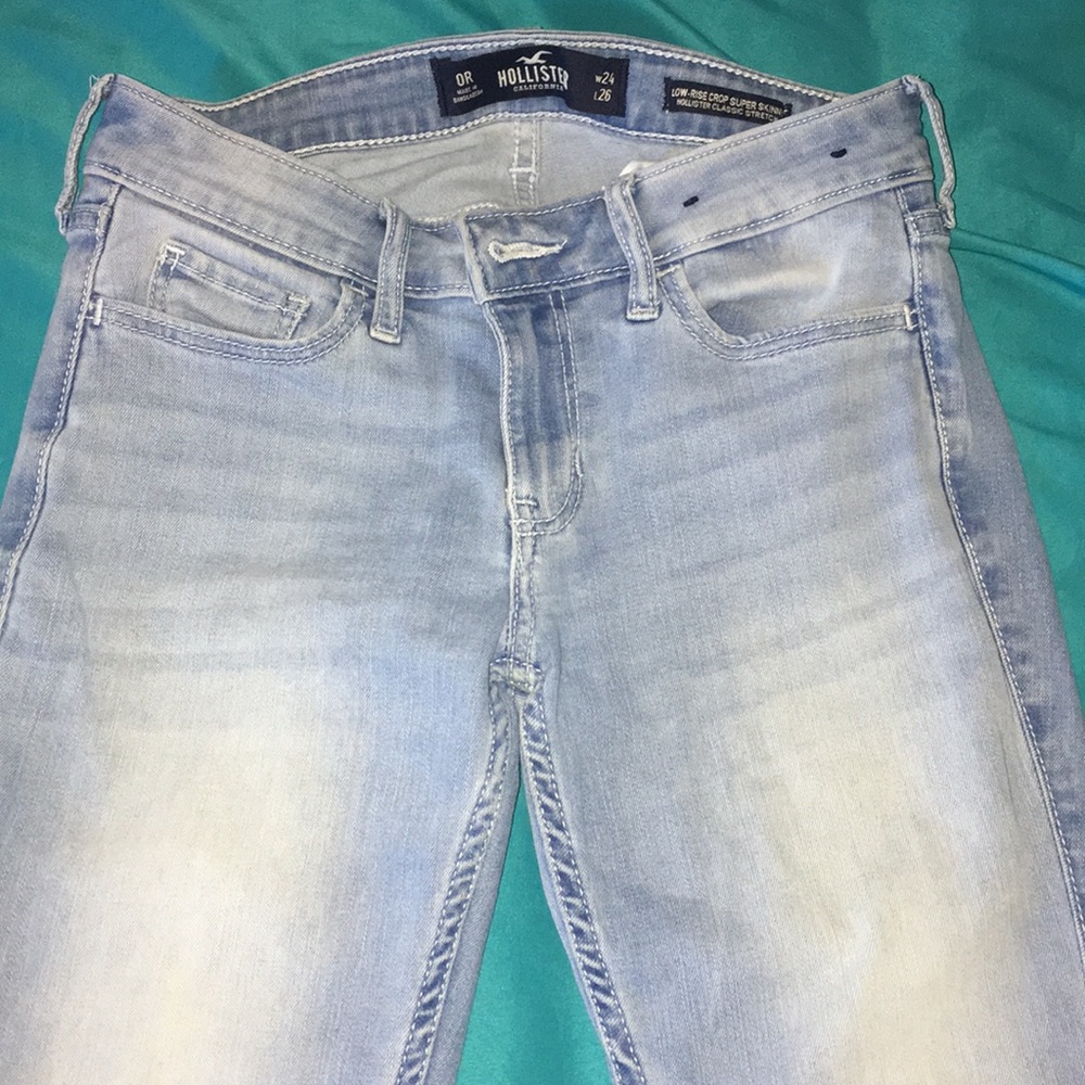 Light washed hollister jeans